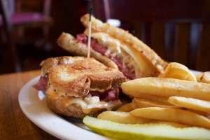 albany_hill_street_cafe_tavern_bar_restaurant_beer